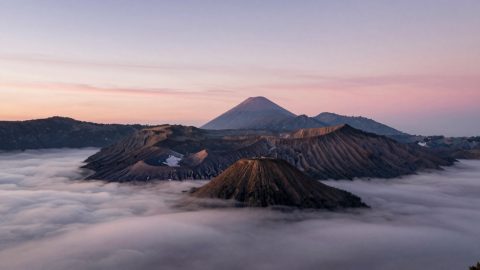 云上的休眠火山